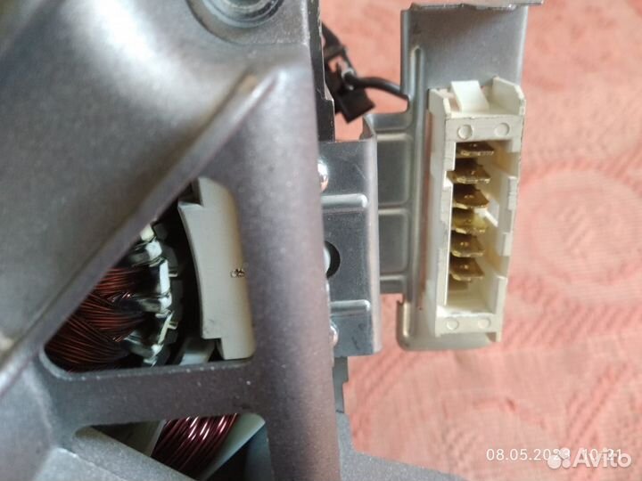 Двигатель для стиральной машины Candy css4 1062d1