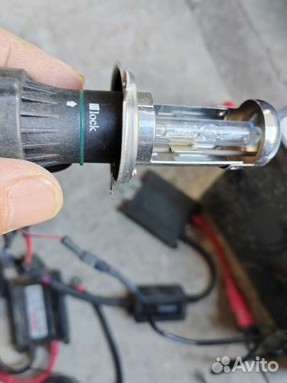 Продам комплект би-ксинона