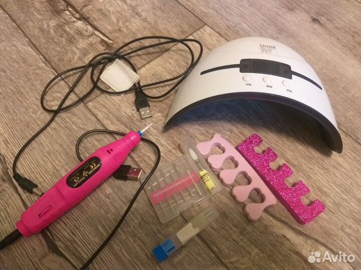 Лампа и машинка маникюр и педикюр