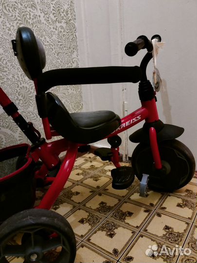 Детский велосипед с родительской ручкой