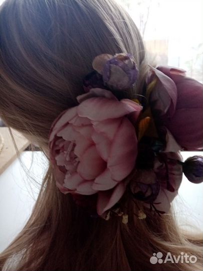Пионы в украшении для волос
