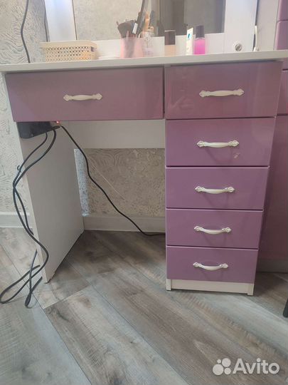 Гримерное зеркало с лампочками бу пинал