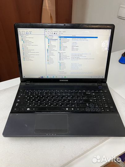 Ноутбук Samsung NP300E5C