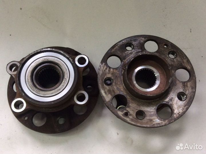 Ступица в сборе подшипник Ссанг енг Актион нью