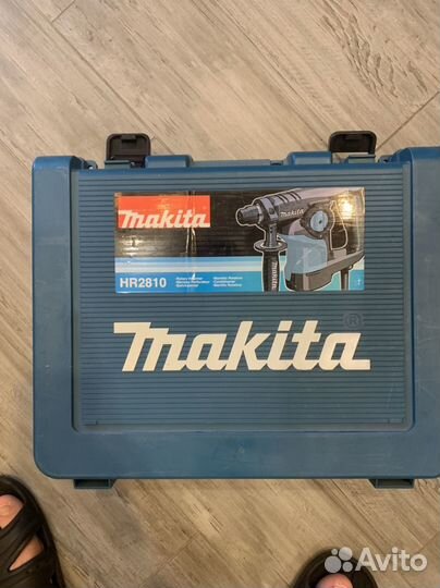 Перфоратор makita HR2810