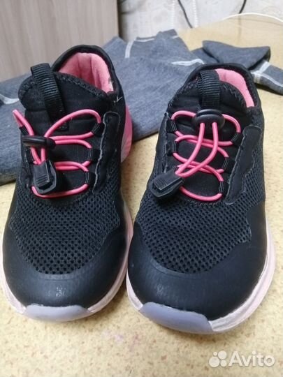 Кроссовки для девочки