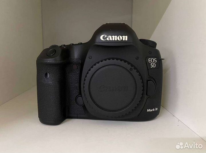 Canon 5D Mark III Body id 21 520