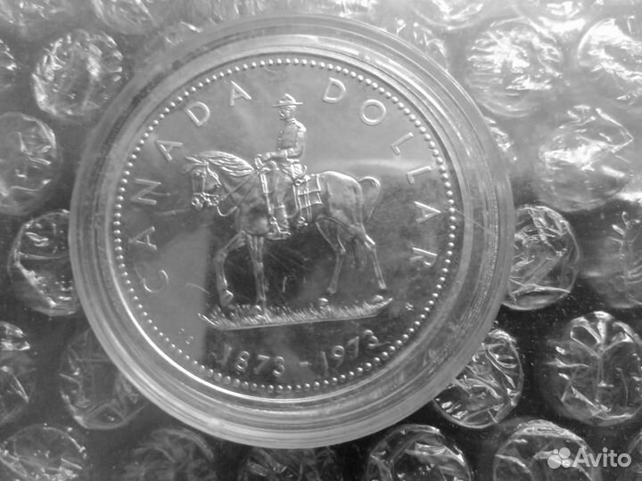 1 доллар Канада Конная полиция