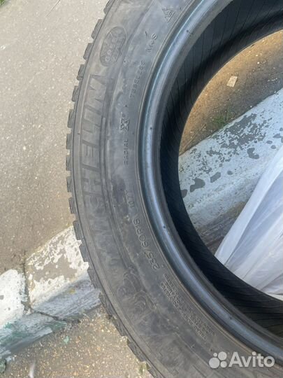 Michelin Latitude X-Ice 235/60 R18