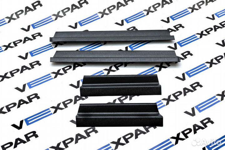 Накладки пластиковые порогов дверей Лада Гранта