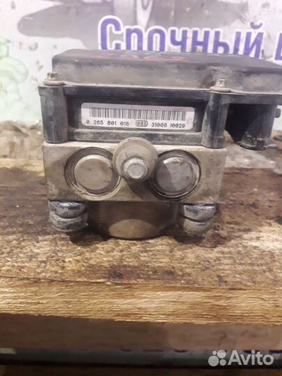 Блок ABS Nissan Almera G15 1.6 k4m