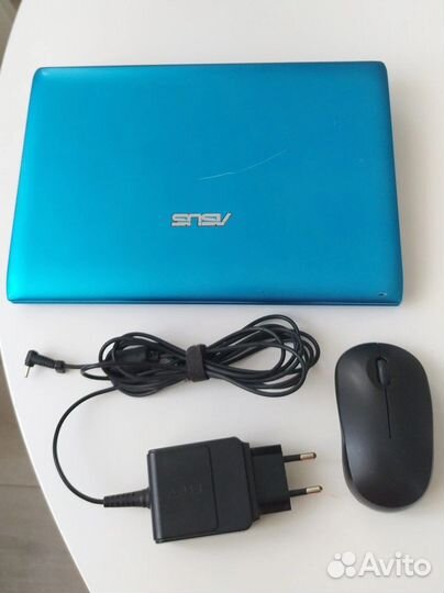 Нетбук asus Eee PC 1025 CE