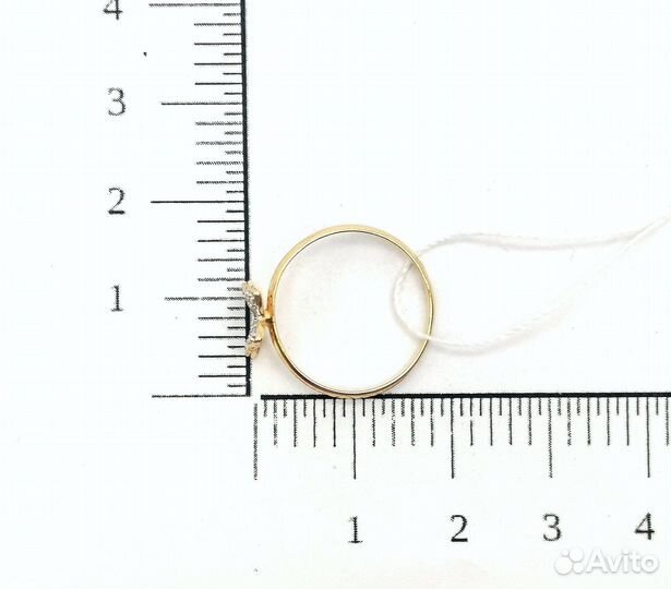 Золотое кольцо с камнем 16р