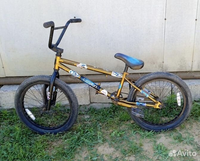 Трюковой велосипед BMX Mongoose Legion L40