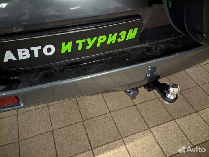 Фаркоп UAZ Patriot c 2014 - съемный квадрат