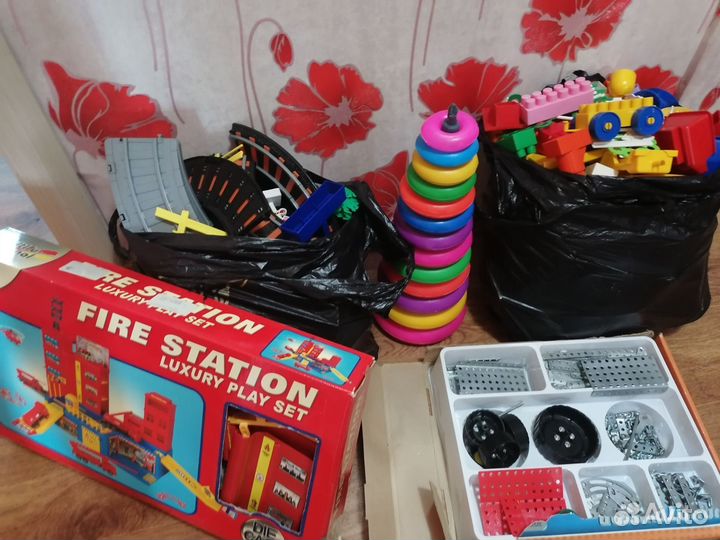 Детские игрушки