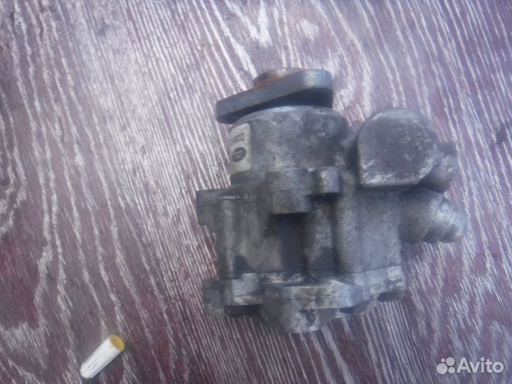 Насос гура Range Rover Sport 2005-2012