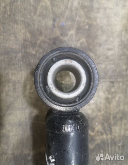 Стойка задняя toyota corolla 2007 год