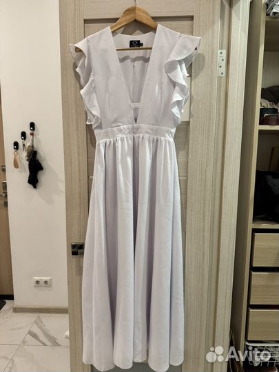 Белое вечернее платье 44