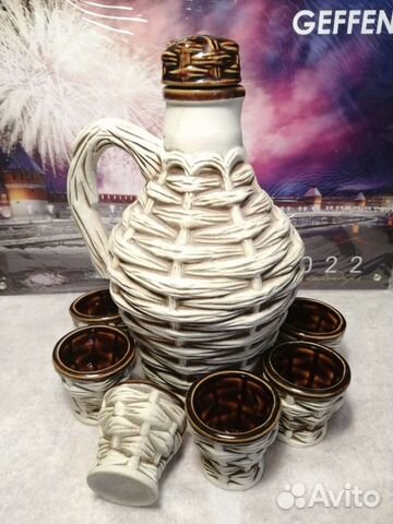 Кувшин и стопки