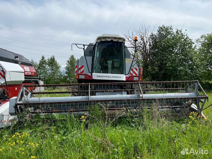 Комбайн Ростсельмаш Vector 410, 2010