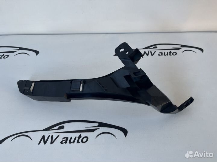 Honda crv 3 крепеж бампера под фару правое 07-12