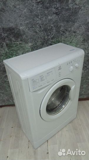 Стиральная машина Indesit