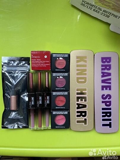 Тени, карандаши, подводки