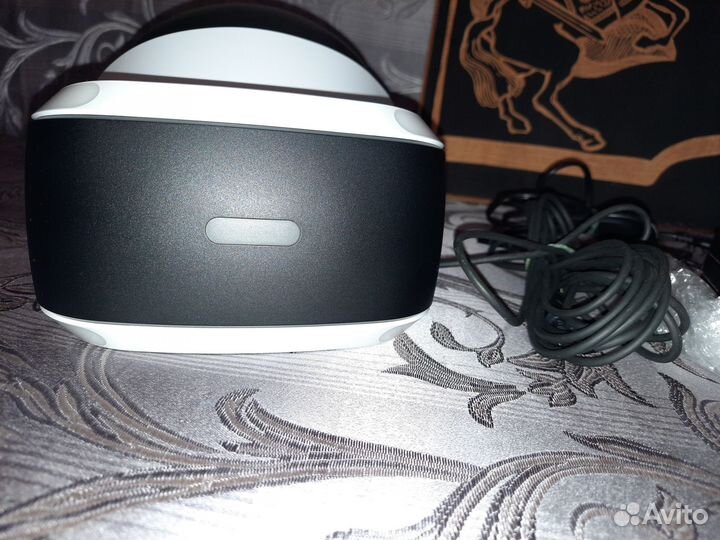 Шлем Sony PlayStation VR,2 ревизии + 5 игр