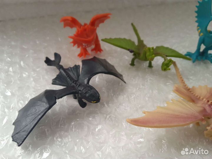Как приручить дракона фигурки 2013-2014