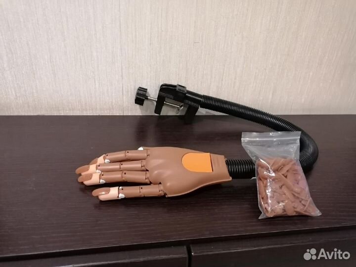 Манекен рука для маникюра