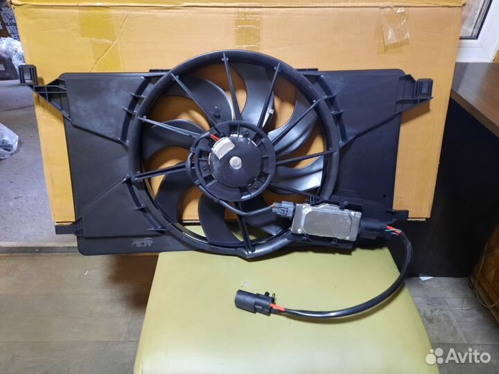 Вентилятор охлаждения двс Форд Фокус 2, Мазда 3