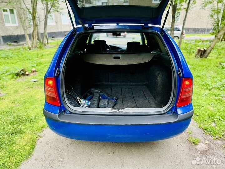 Skoda Octavia 1.6 МТ, 2001, 287 777 км
