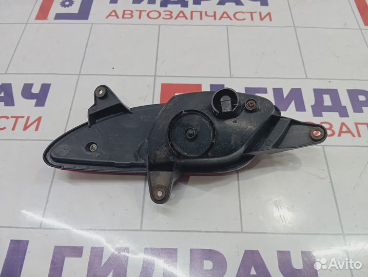 Фонарь задний в бампер правый Chevrolet Cruze 95240545