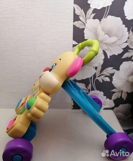 Каталка ходутки от фирмы Fisher Price и Chicco