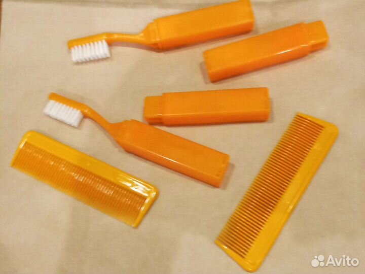 Зубная щетка