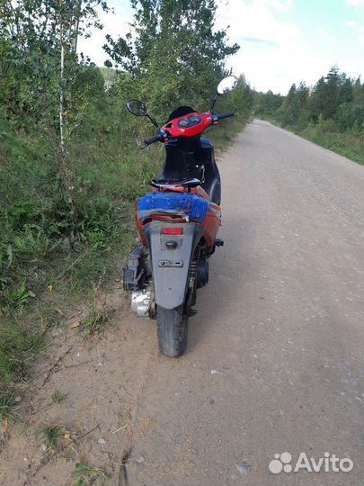 Продам скутер 150 кубов