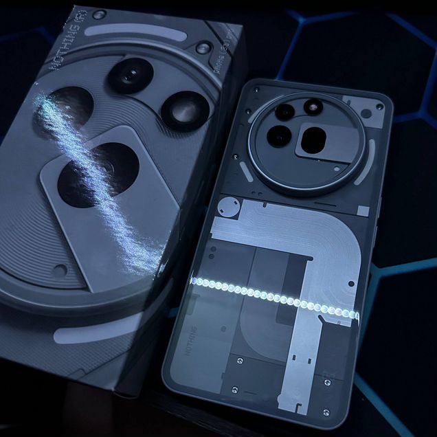 Nothing Phone (3a) Pro, 12/256 ГБ, 2 SIM