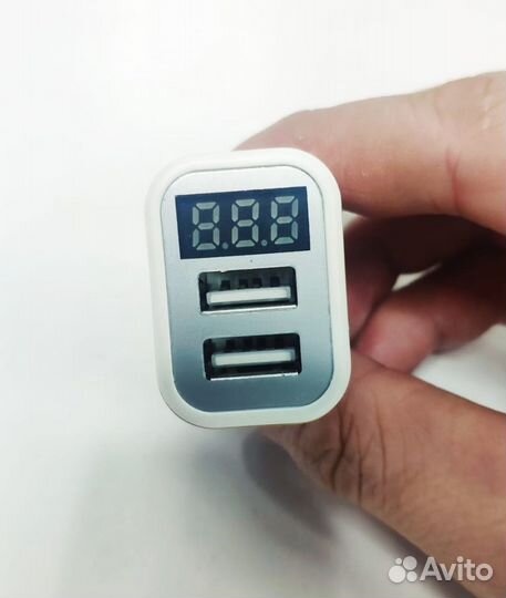 Зарядное устройство с вольт метром в прикуриватель