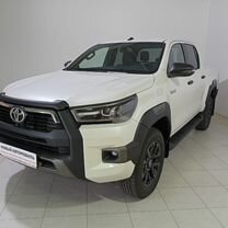 Новый Toyota Hilux 2.8 AT, 2022, цена от 6 790 000 руб.