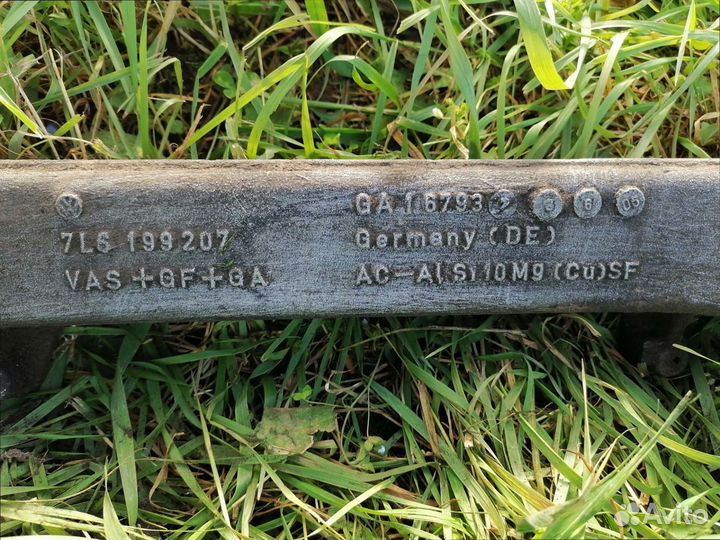 Балка подмоторная, поперечная Vоlkswаgеn Touareg