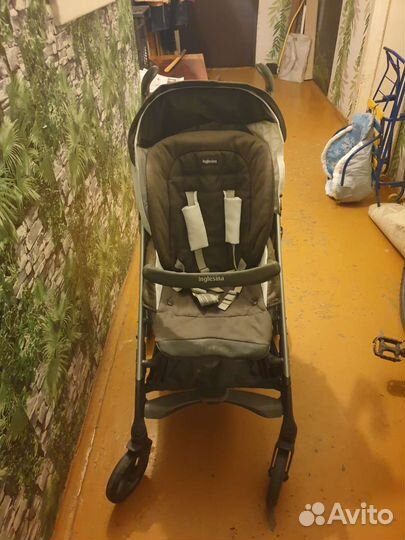 Прогулочная коляска