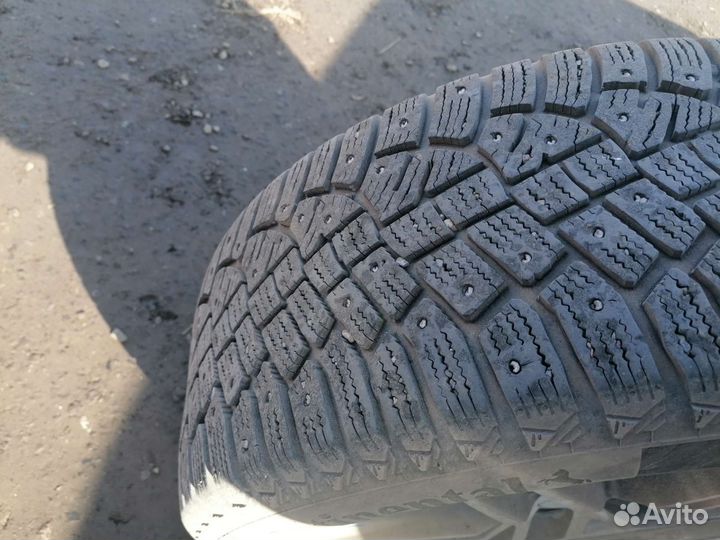 Continental IceContact 2 215/55 R16 97T