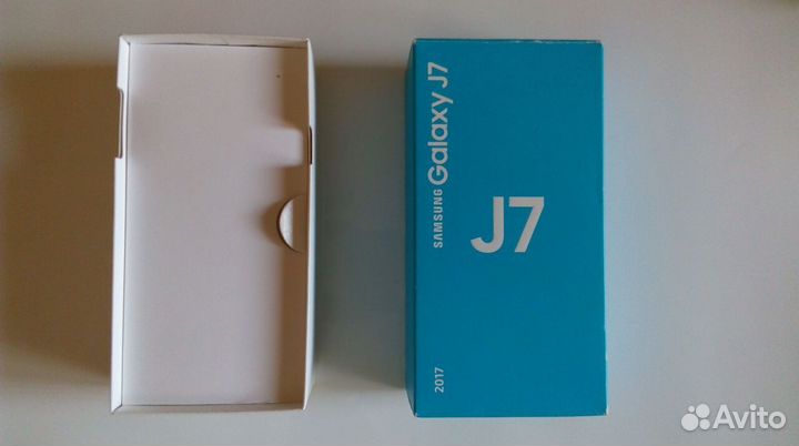 Телефон samsung J7 2017