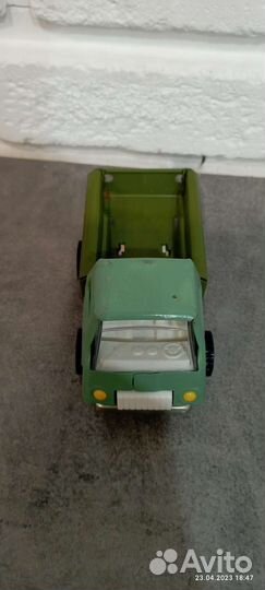 Машинка моделька Новая СССР