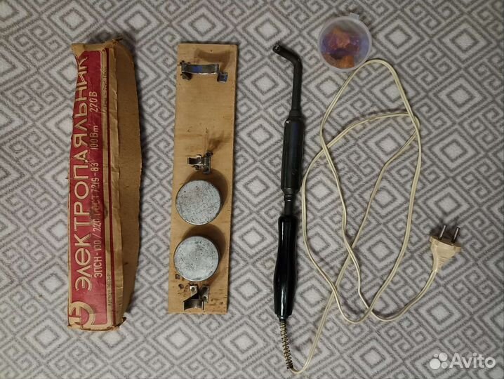 Электропаяльник с подставкой СССР 100 Вт