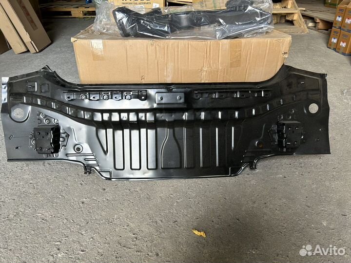 Фартук задний на toyota camry 70,75