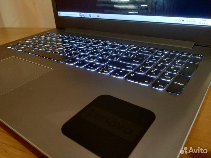 Игровой ноутбук Lenovo