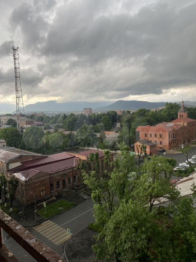 4-к. квартира, 120 м², 8/10 эт.