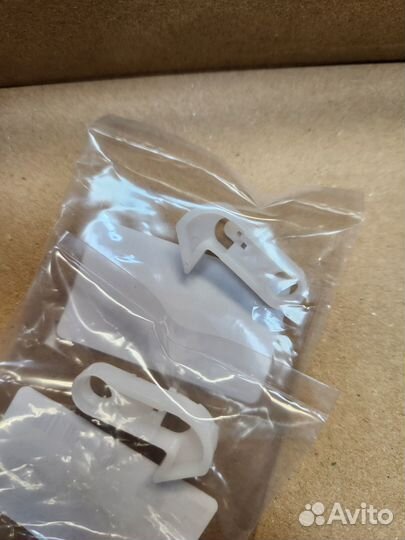 3HL07170 /303HL07161 Крючки крышки автоподат. совм